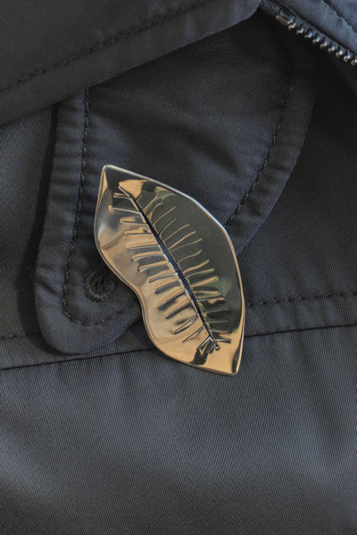Lippy Brooch