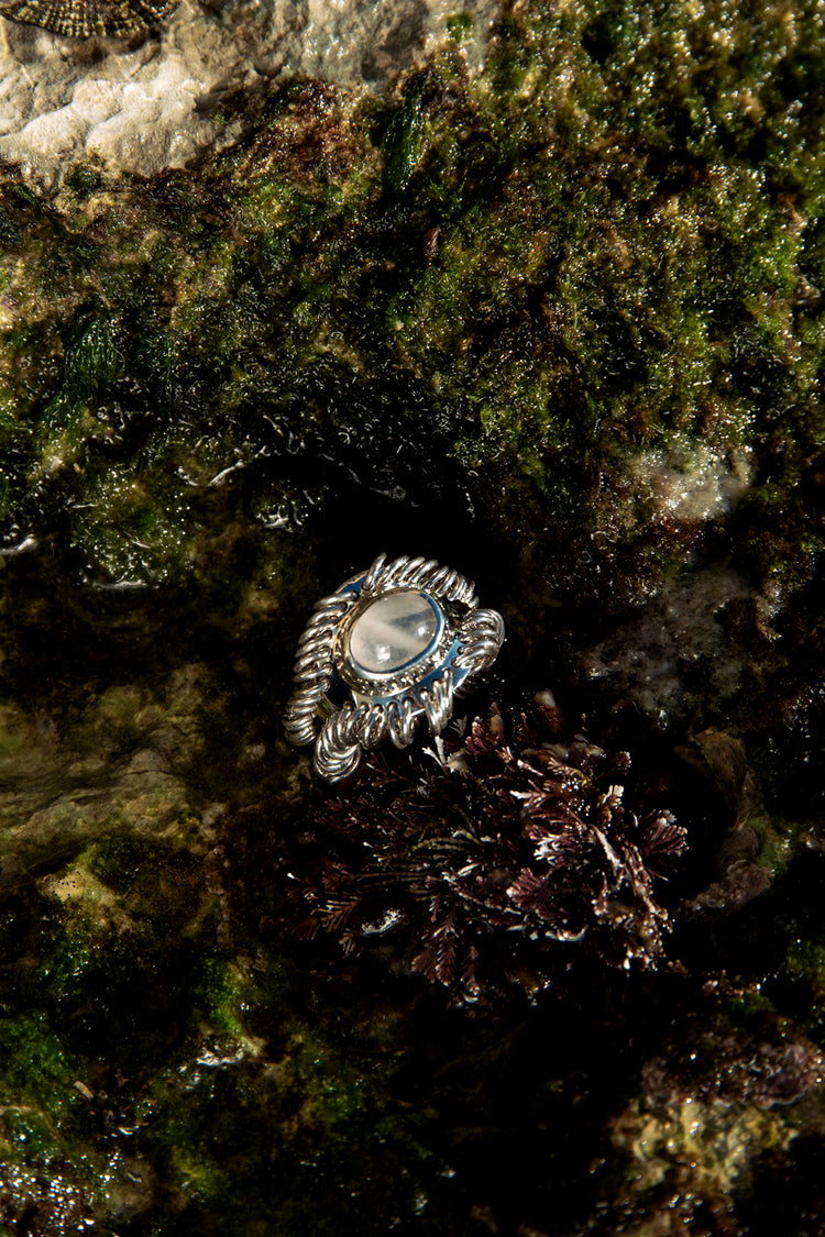 Barnacle Ring Large - Moonstone